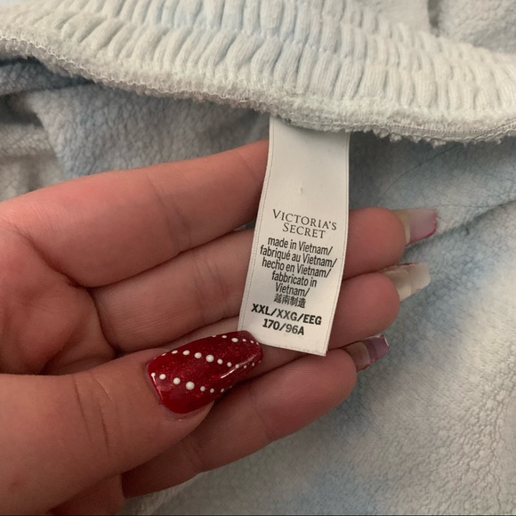 VS PINK Sleep Shorts - Picture 4 of 6